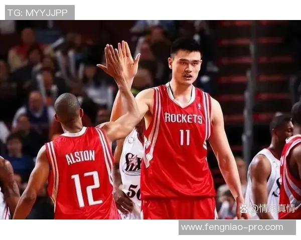 姚明的篮球生涯与他所穿球鞋的传奇故事探秘