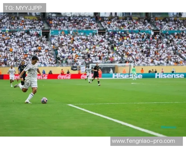 中超赛场惊现冷门皇马以四球大胜曼城引发全场狂欢