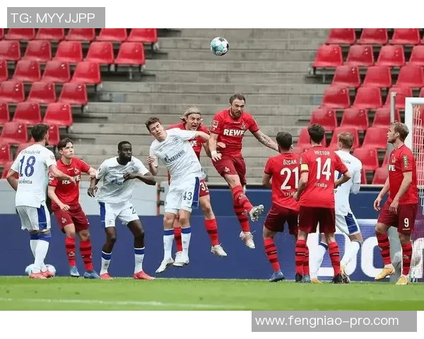 德甲热战：多特蒙德与利物浦激战成平点球争议引发全场沸腾